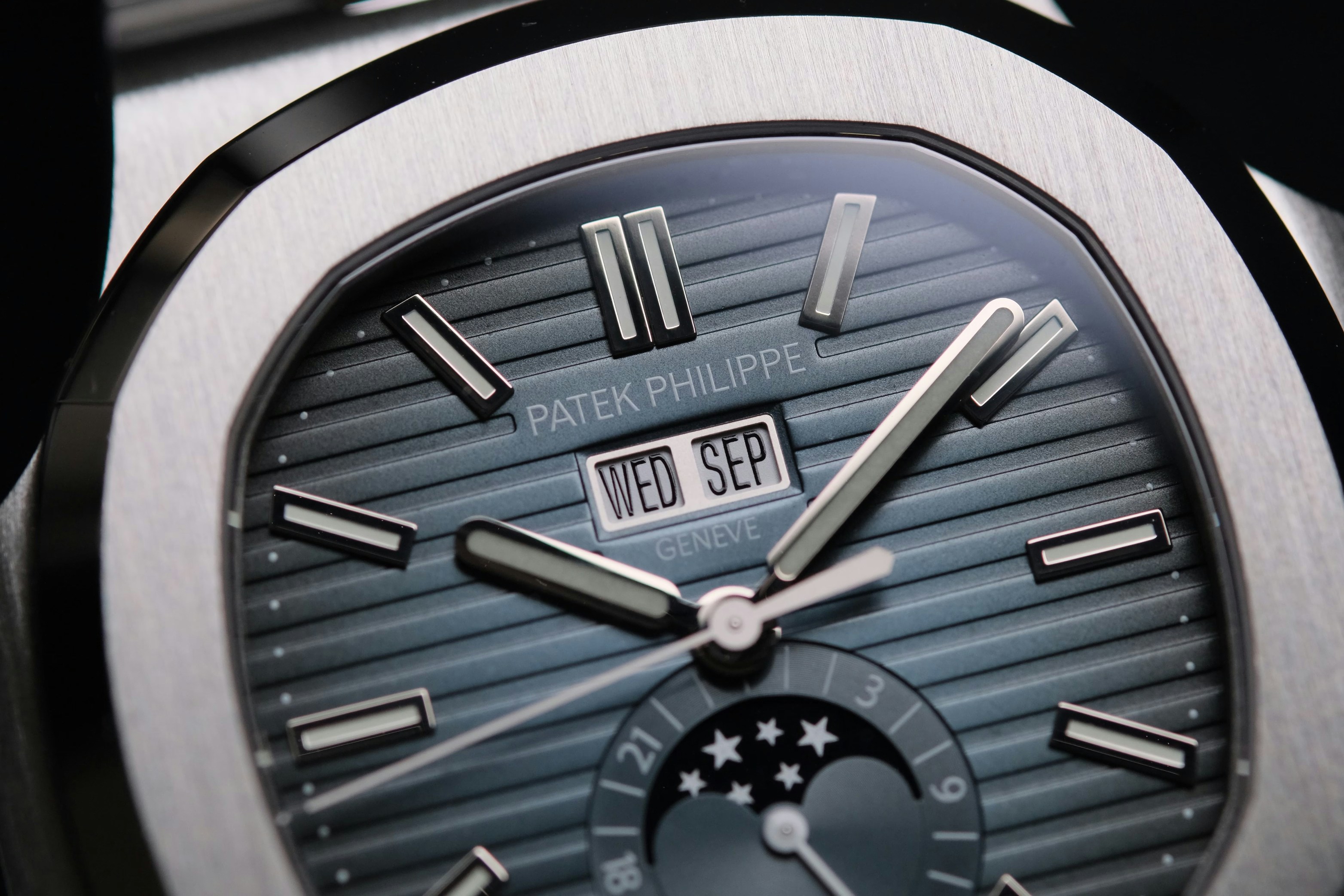 A Beginner's Guide to Watch Complications: From Chronographs to Perpetual Calendars
