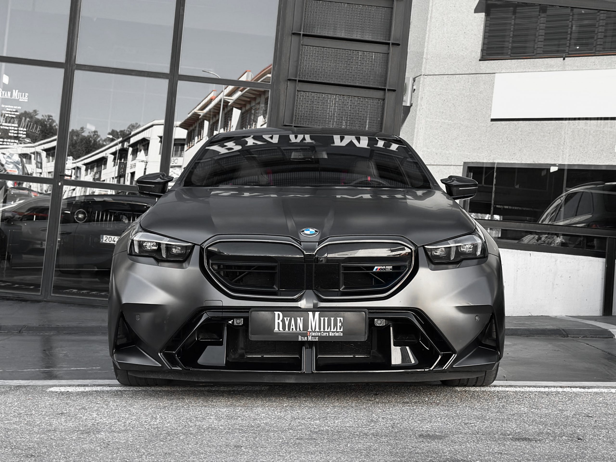 BMW M5 - Luxury Cars - Image 1