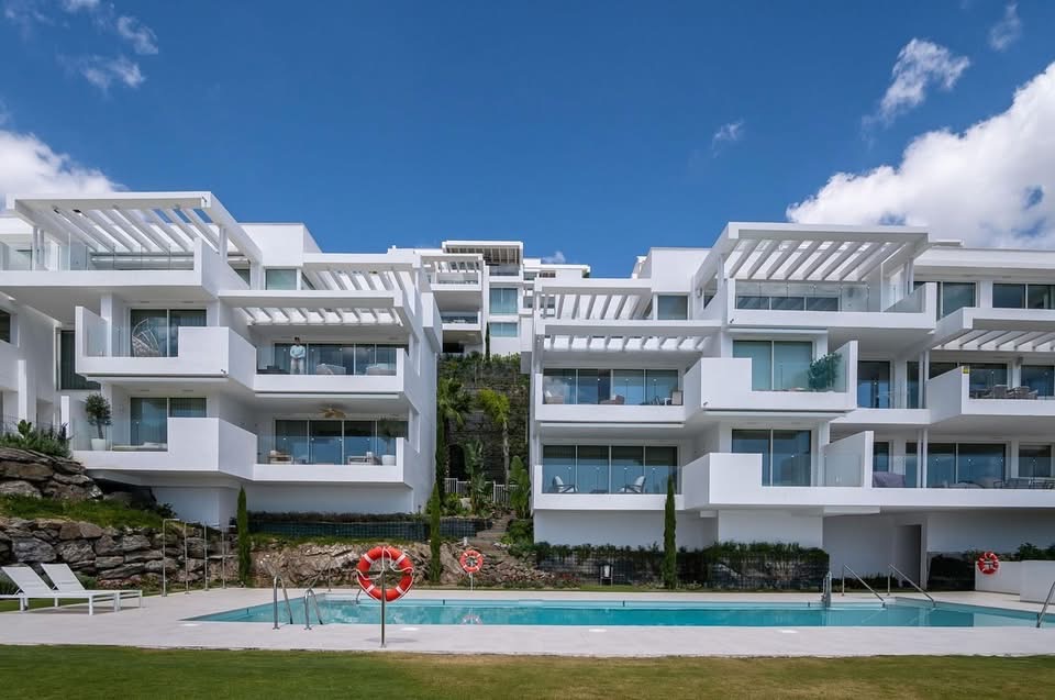 Welcome to Eucaliptus 3 - Real Estate - Image 1